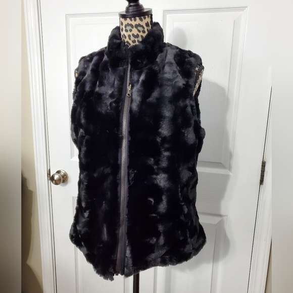 Nicole Miller Original Reversible Faux Fur Puffer Vest - Picture 11 of 16